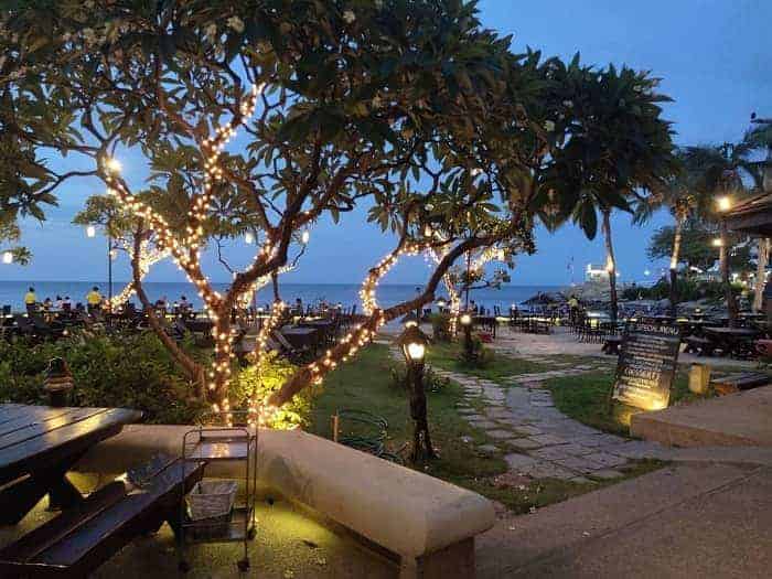 ร้านอาหารดังหัวหิน, ร้านดังหัวหิน