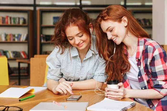 เพลงฟังตอนทำงาน, รวมเพลงไม่มีโฆษณา