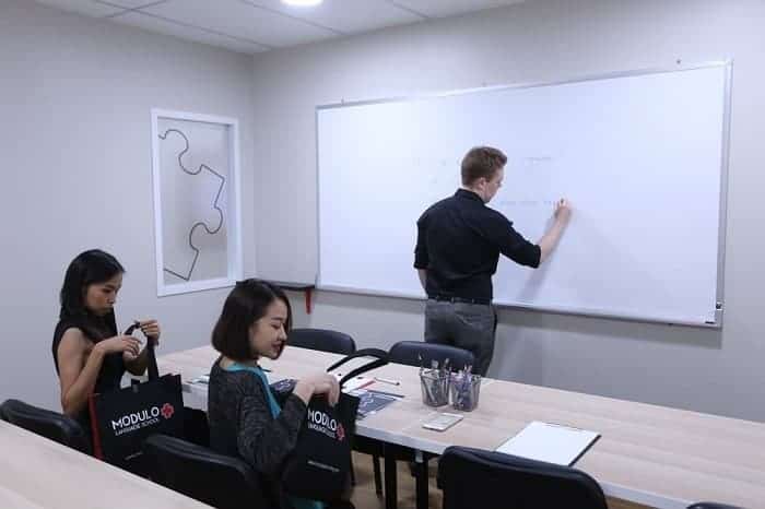 เรียนอังกฤษที่ไหนดี