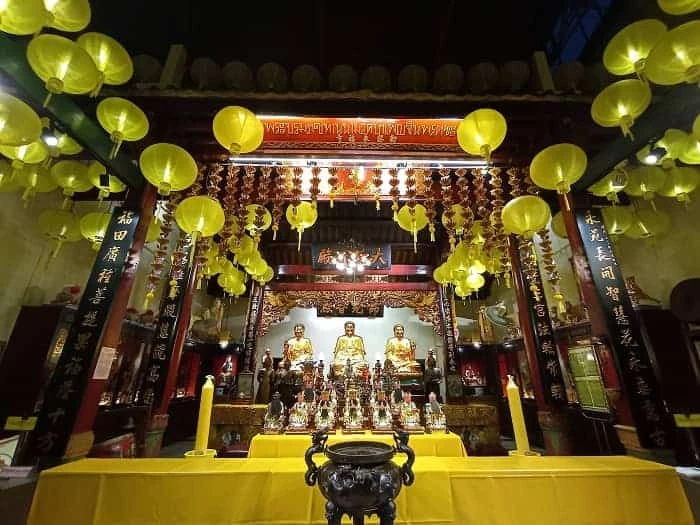 ที่เที่ยวเยาวราชกลางวัน, เที่ยวเยาวราชกลางวัน