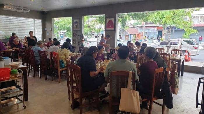 ร้านอาหารฝั่งธน ครอบครัว, ร้านอาหารเหมาะกับครอบครัว