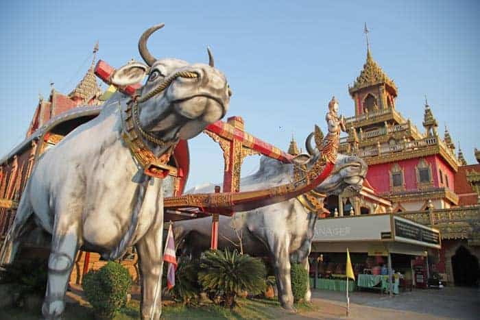 วัดดังศรีสะเกษ, สถานที่เที่ยวศรีสะเกษ