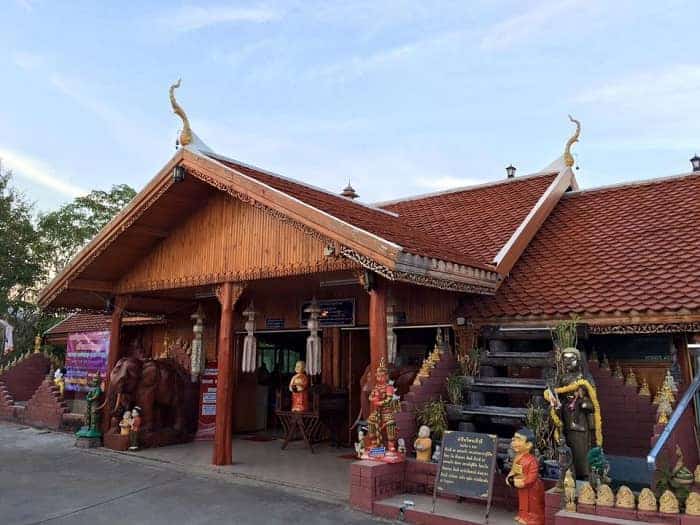 เที่ยวแพร่ไม่มีรถ, โปรแกรมเที่ยวแพร่ 1 วัน