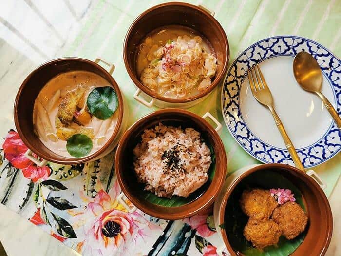 ประสบการณ์ทำงาน, ธุรกิจโรงแรม