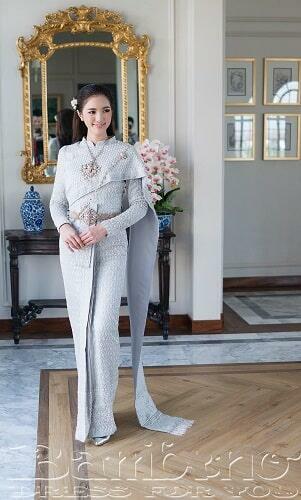 ชุดเเต่งงาน