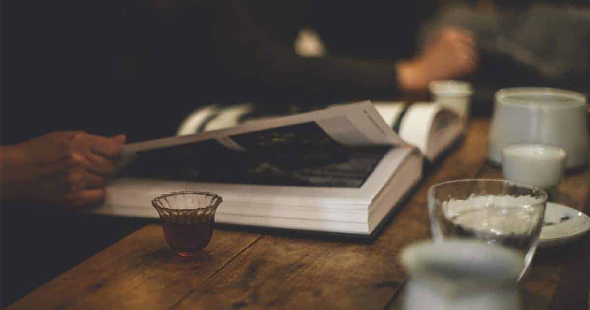 หนังสือที่น่าอ่านที่สุดในโลก, หนังสือดี 100 เล่ม ที่คนไทยควรอ่าน