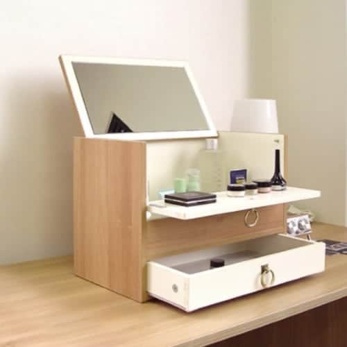 โต๊ะเครื่องแป้งเล็กๆ, โต๊ะเครื่องแป้งมินิมอล