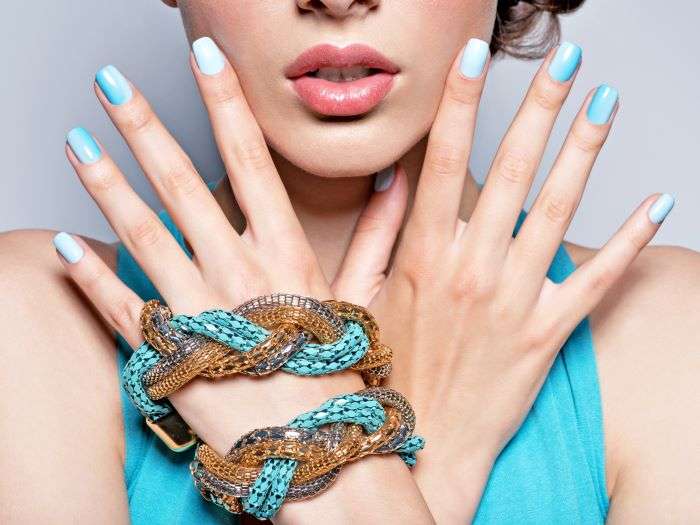 ยาทาเล็บยี่ห้อไหนดี, ทาเล็บเอง