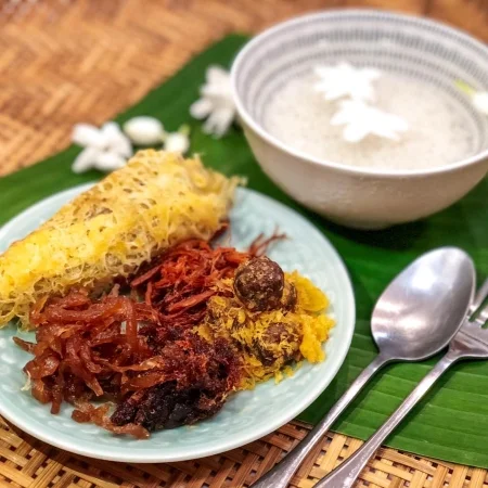 ข้าวแช่ delivery, เครื่องเคียงข้าวแช่