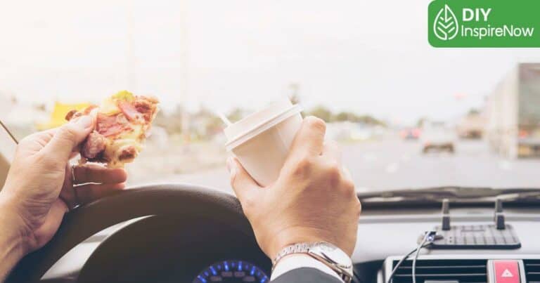 โต๊ะกินข้าวในรถ, โต๊ะกินข้าวในรถยนต์