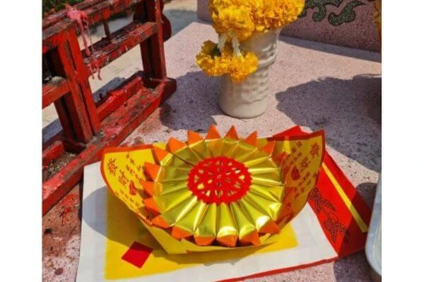 พับกระดาษเงินกระดาษทอง ไหว้บรรพบุรุษ, พับกระดาษ ไหว้เจ้า