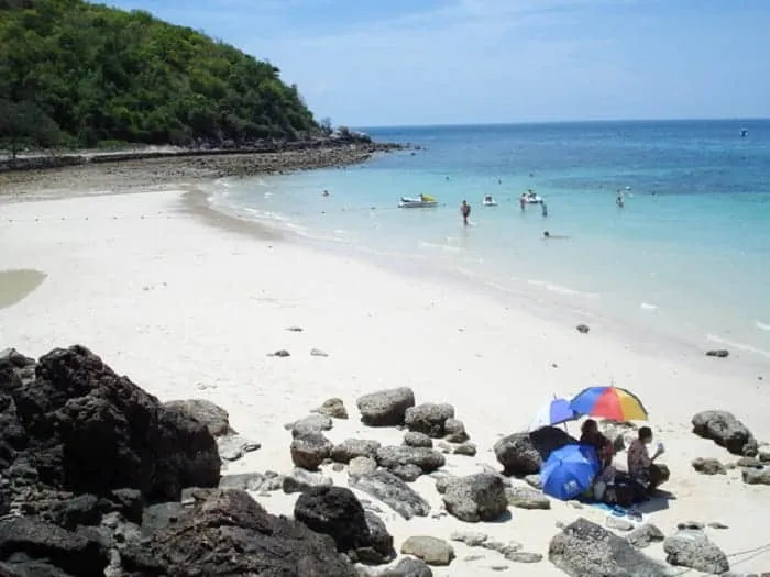เกาะล้านหาดไหนสวยสุด, เที่ยวเกาะล้าน 2 วัน 1 คืน