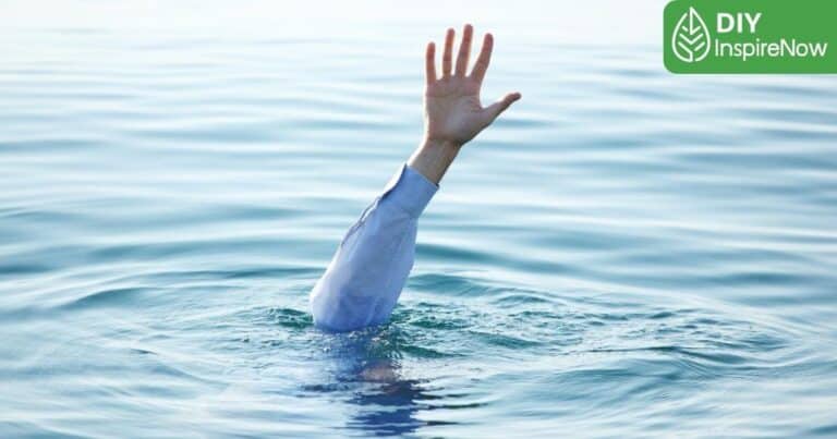 วิธีช่วยคนจมน้ำ, ช่วยคนจมน้ำ